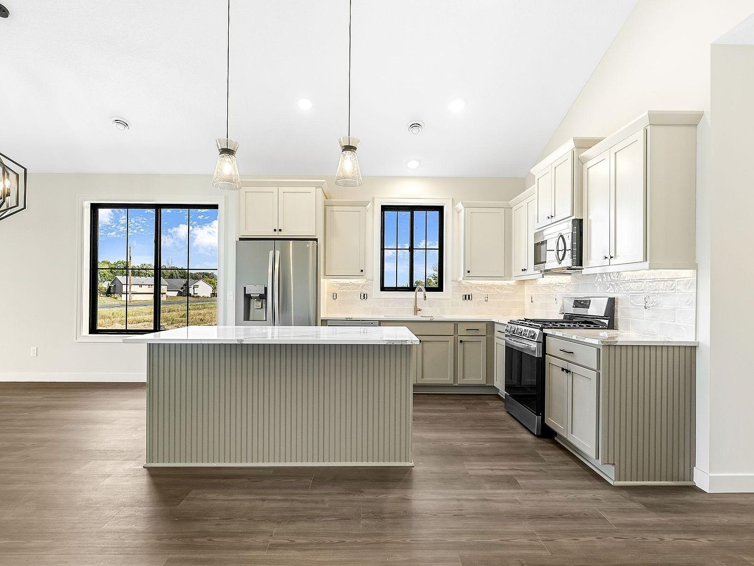 31706 Madison Rd Lindstrom, MN 55045 | New build
