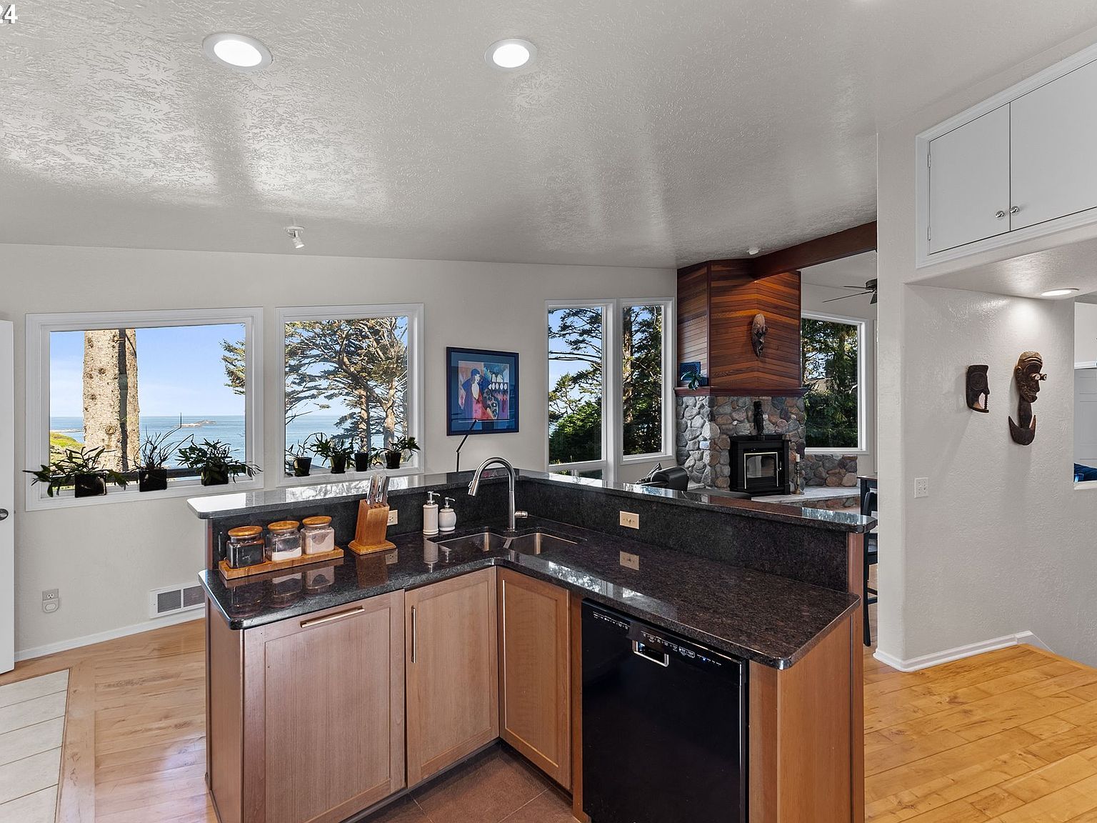 94270 Mound Way Gold Beach, OR 97444 | Single Family