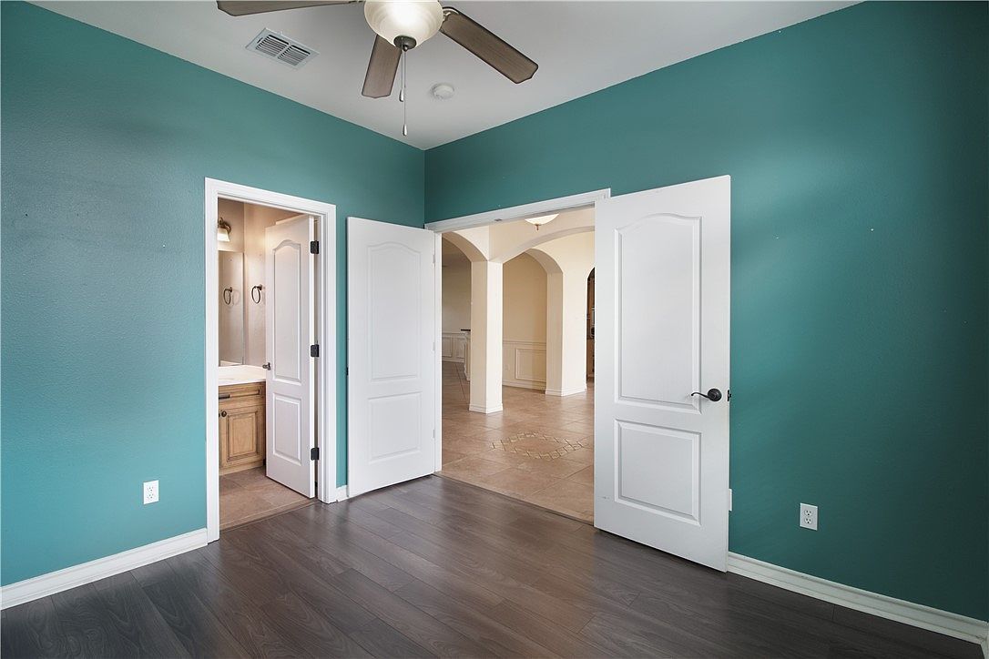 6825 Old Square Dr Corpus Christi, TX 78414 | Single Family