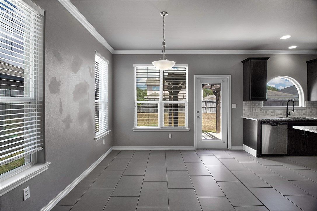 2212 Tallow Dr Portland, TX 78374 | Single Family