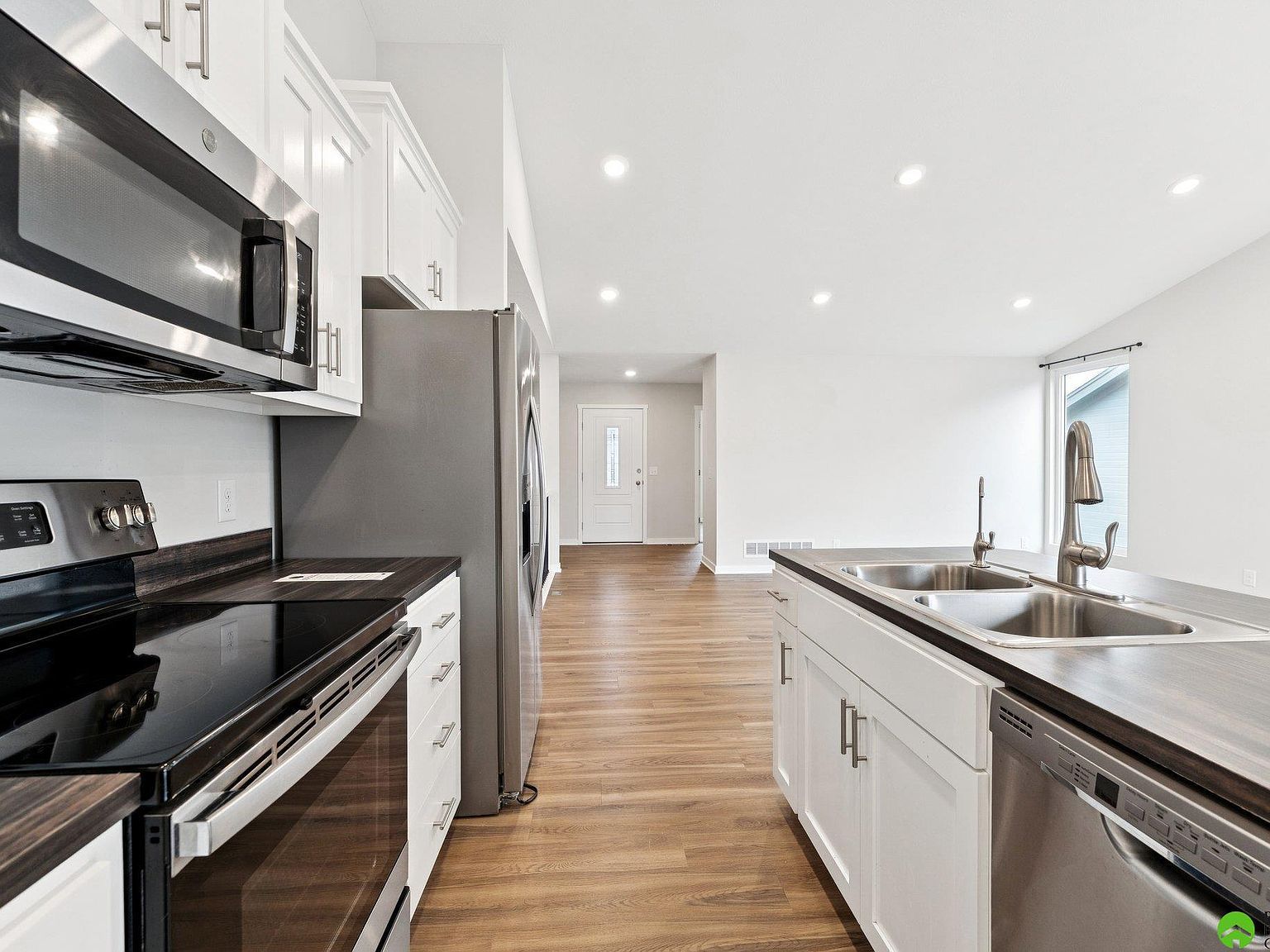 370 Eastwood Dr Louisville, NE 68037 | Single Family