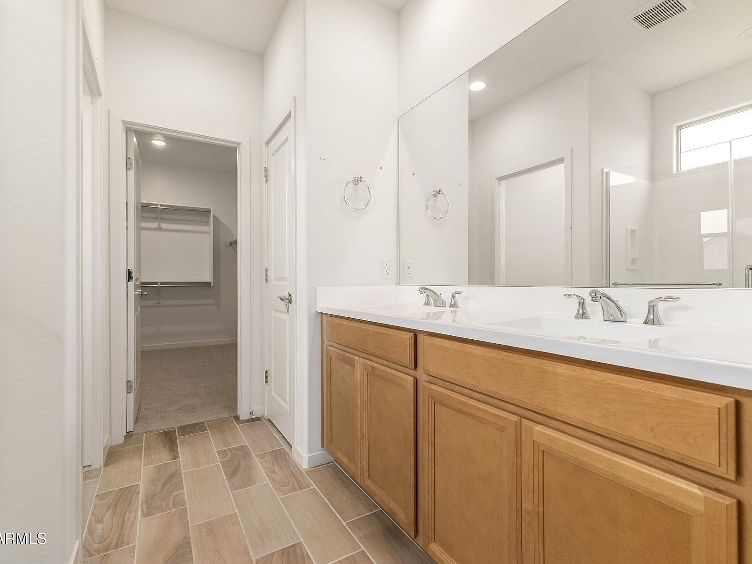 10147 E Thunderbolt Ave Mesa, AZ 85212  | Single Family