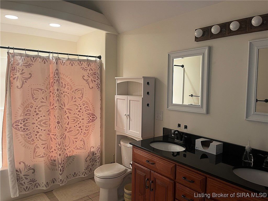 76 S Country Manor Blvd Madison, IN 47250 | Single Family