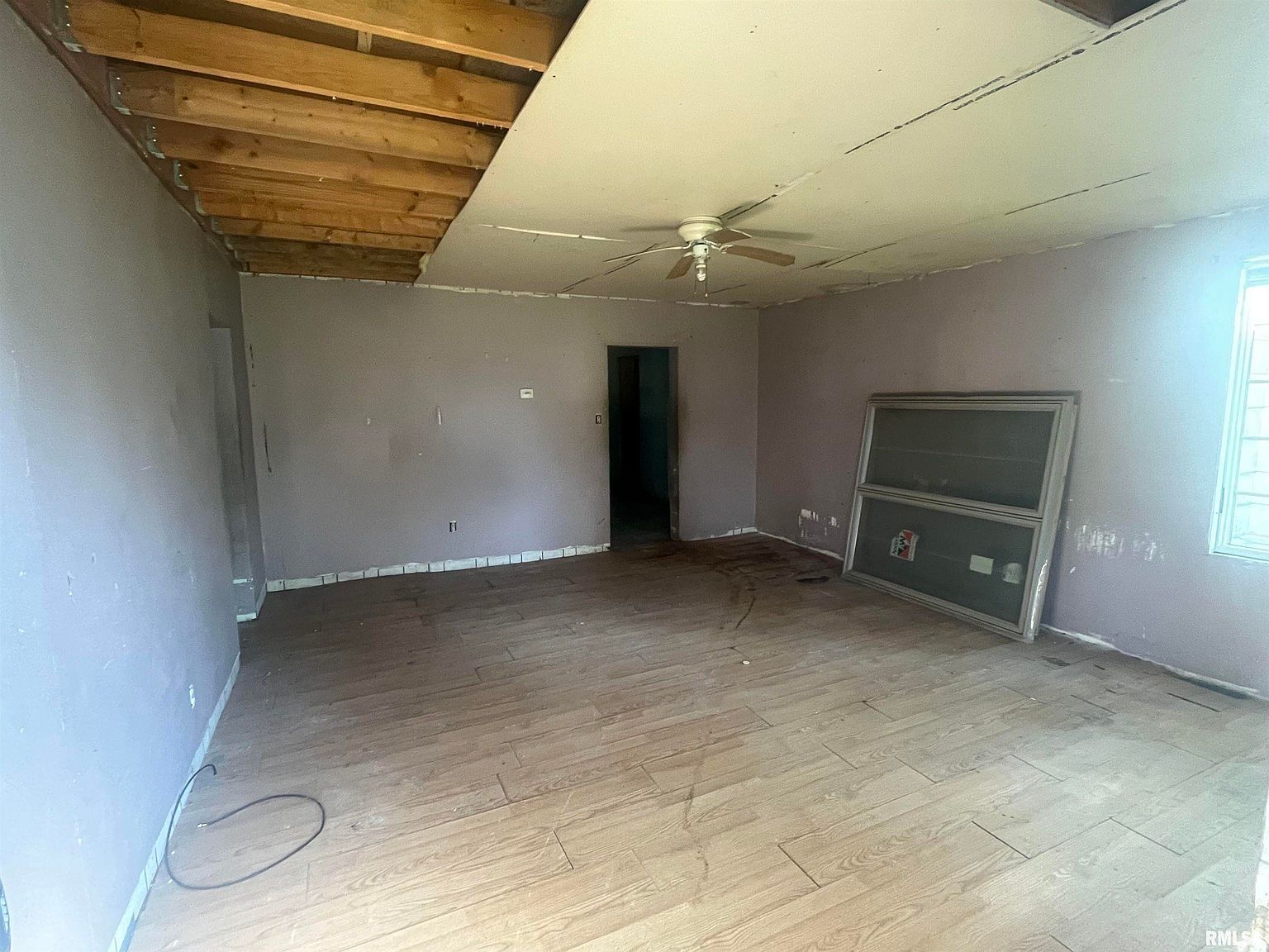 507 W Jackson St Athens, IL 62613  | Single Family