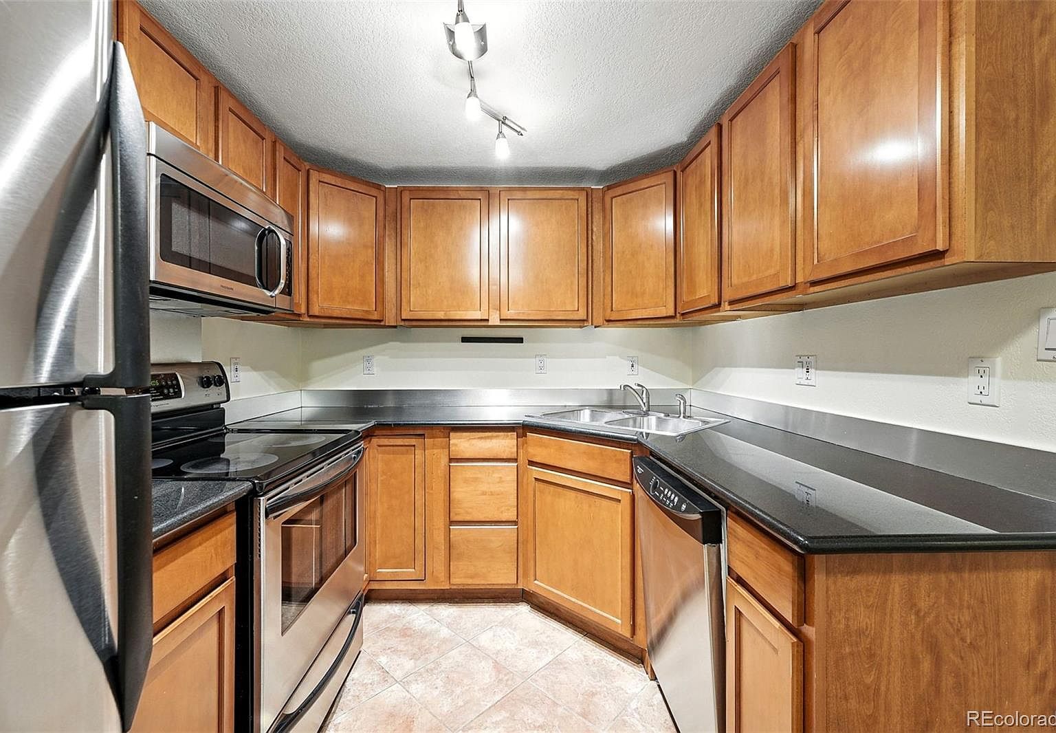 1045 N Clarkson St APT 102 Denver, CO 80218 | Condominium