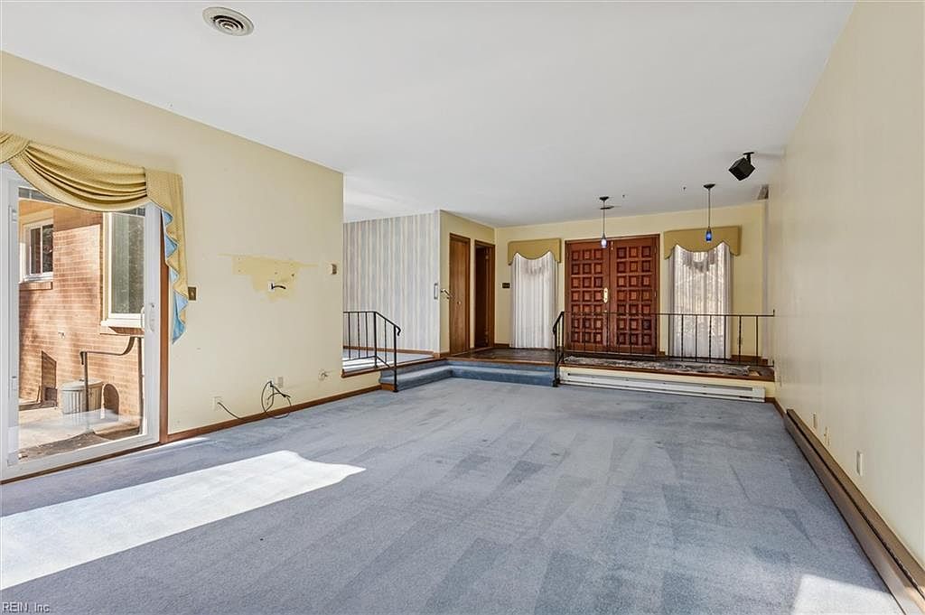 106 Cove Cres Yorktown, VA 23692 | Single Family