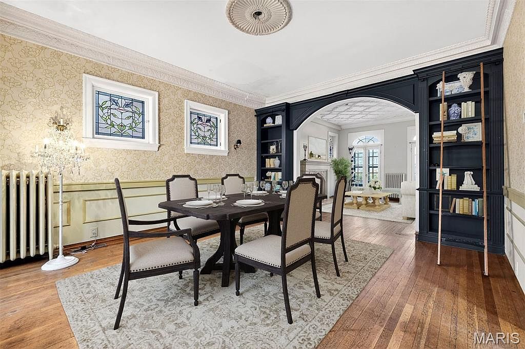 49 Aberdeen Pl Saint Louis, MO 63105  | Single Family