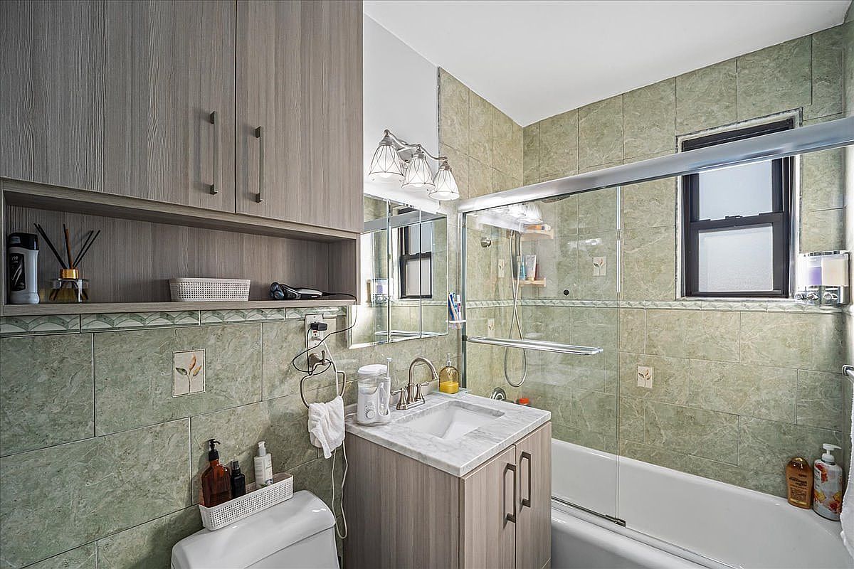 155-14 86th St #2 Howard Beach, NY 11414 | Condominium