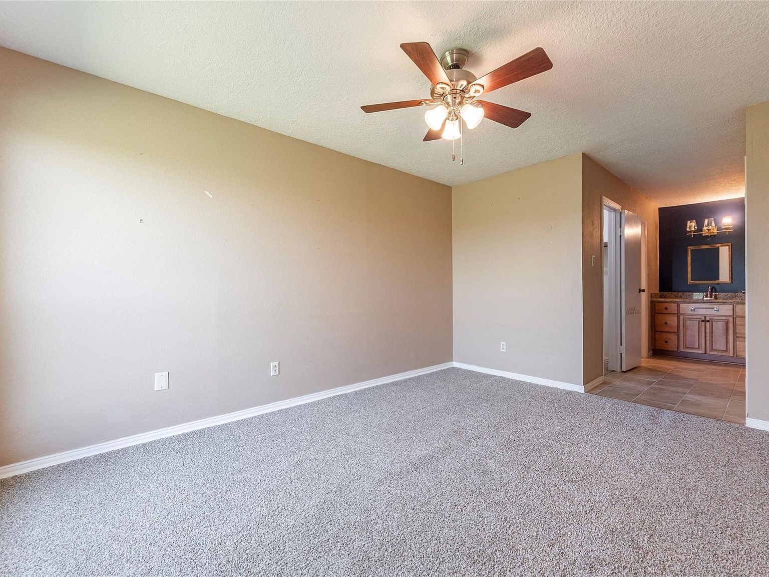 7600 Emmett F Lowry Expy APT 801 Texas City, TX 77591  | New build