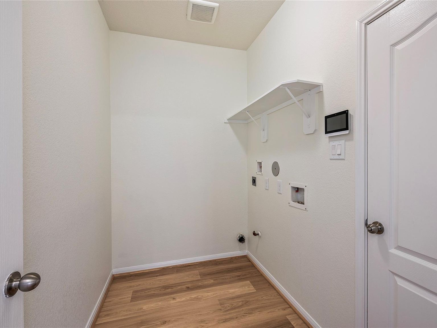 406 Forest Village Cir La Marque, TX 77568 | Single Family