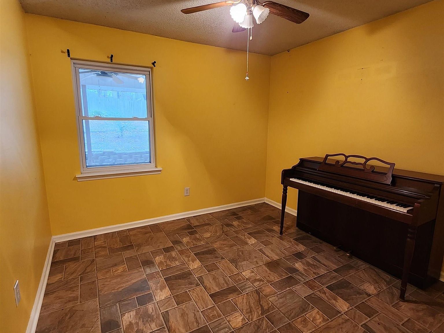 718 Cara Jane Dr Redfield, AR 72132  | Single Family