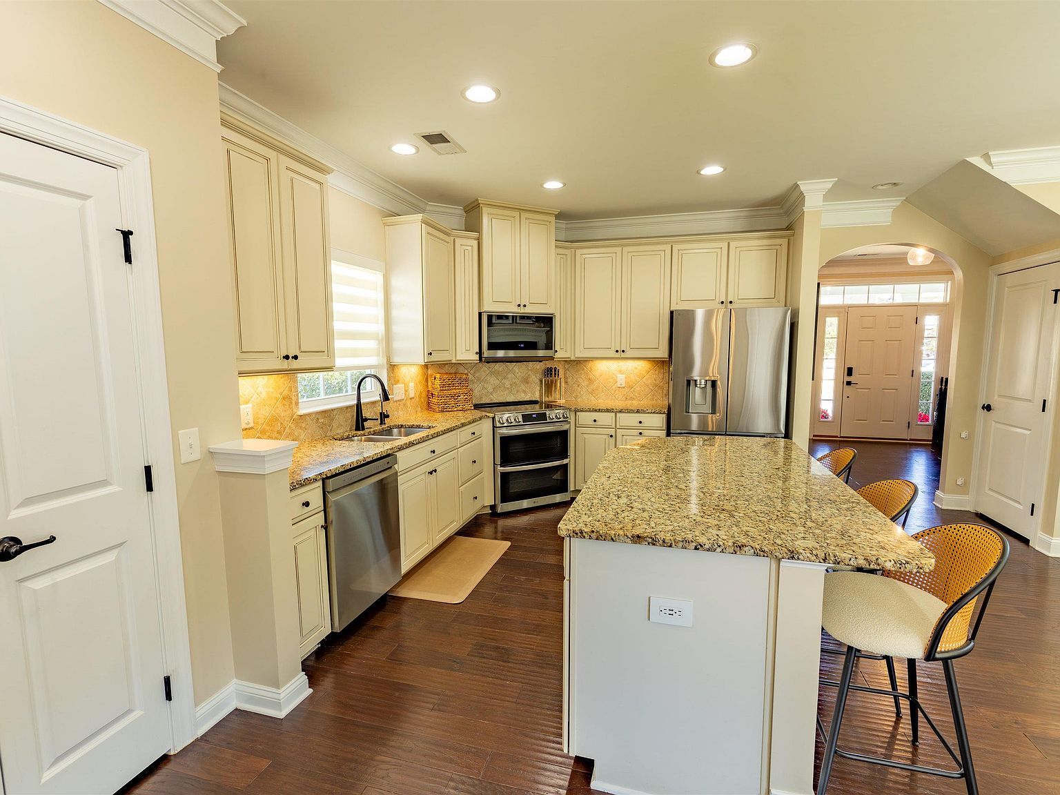 10 Alister Dr Greenville, SC 29607  | Single Family