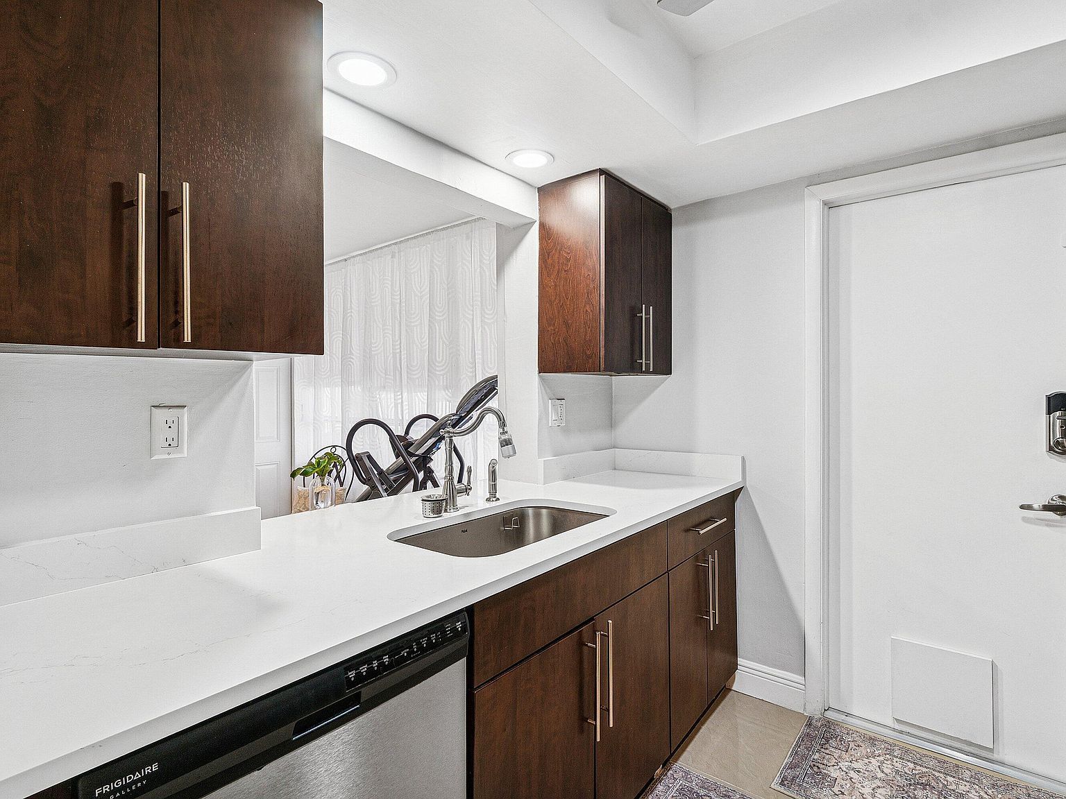 904 SW 5th Ave Boynton Beach, FL 33426  | Single Family