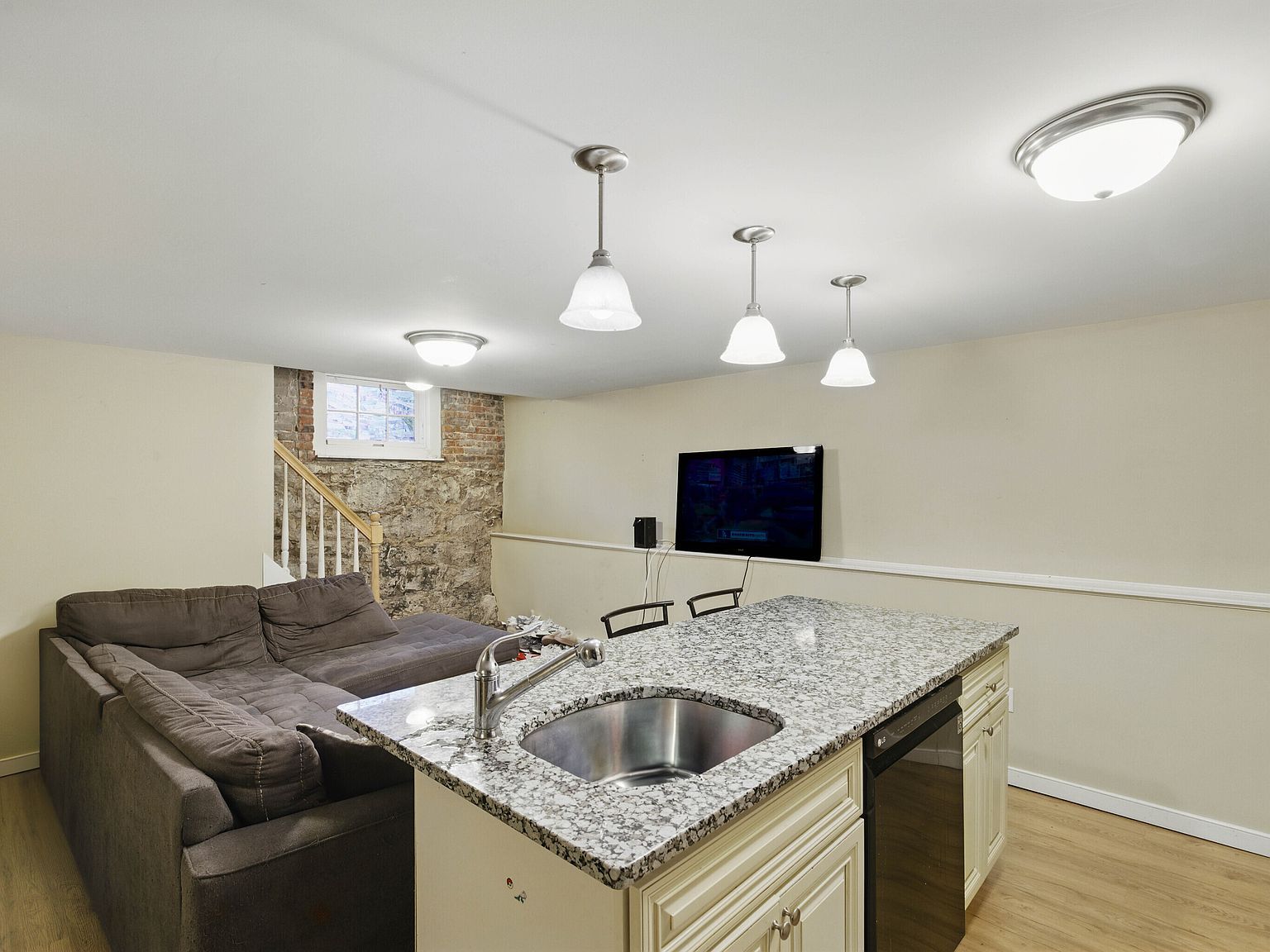 9 Brewer St APT 1 New London, CT 06320  | Condominium