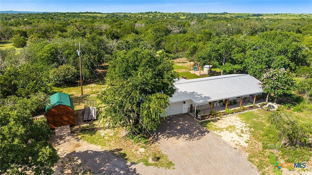 370 County Road 3106 Kempner, TX 76539 | Single Family