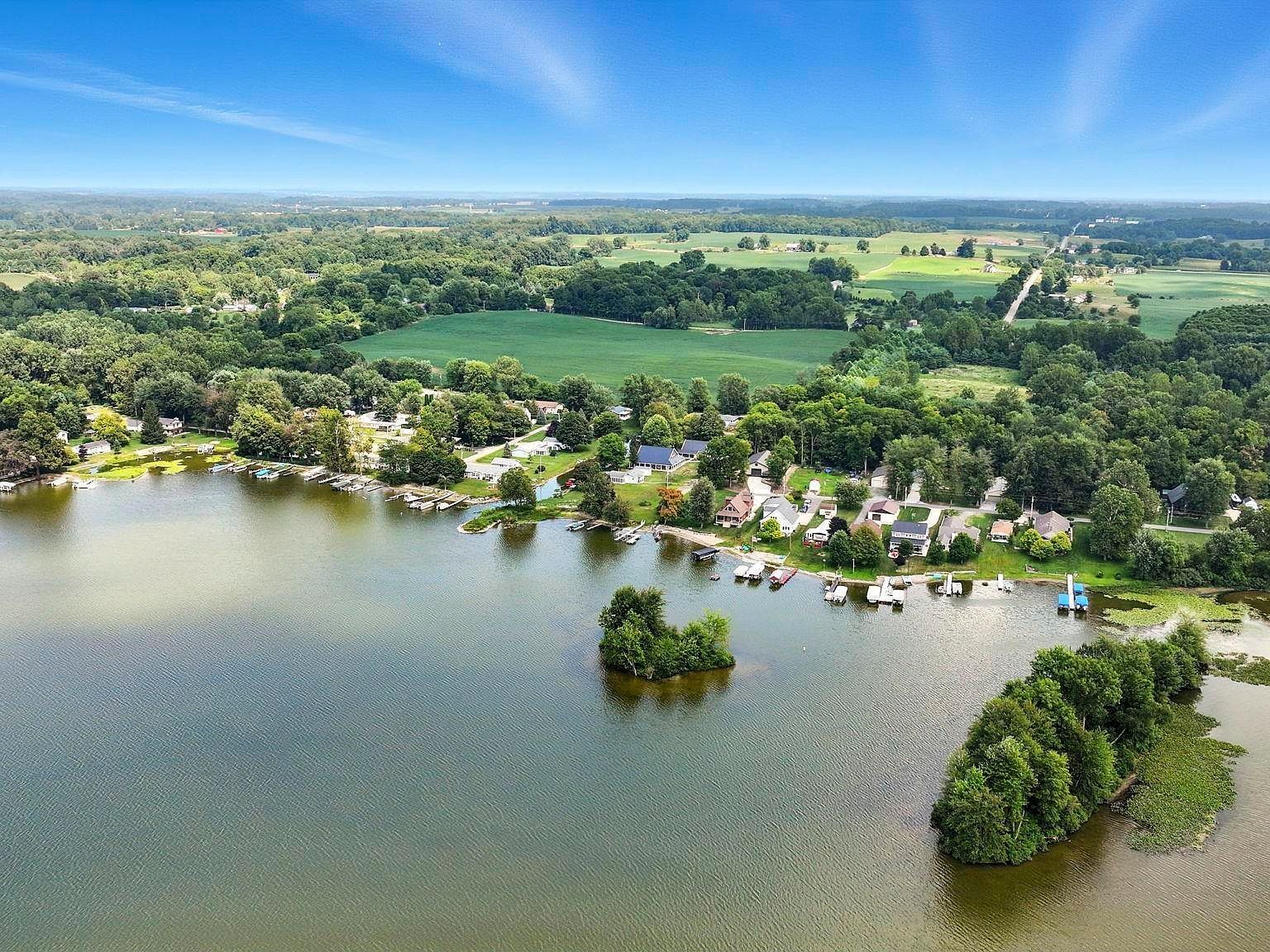 160 Ln 160a Turkey Ln Hudson, IN 46747  | Single Family