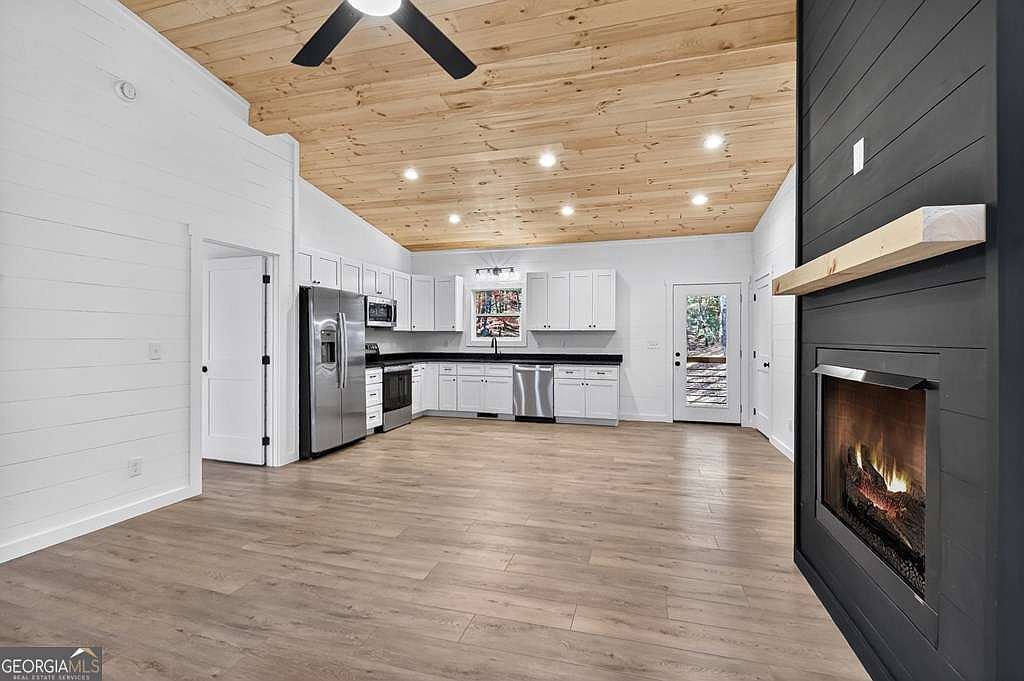 85 Duck Cv Morganton, GA 30560  | Single Family