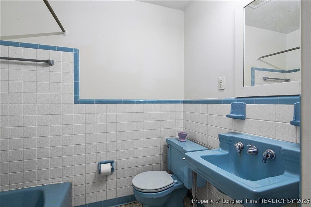 1608 Rogers Dr Fayetteville, NC 28303 | Single Family