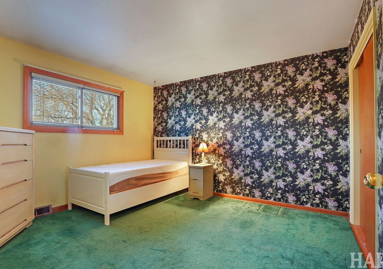 411 W Diversey Ave Addison, IL 60101  | Single Family