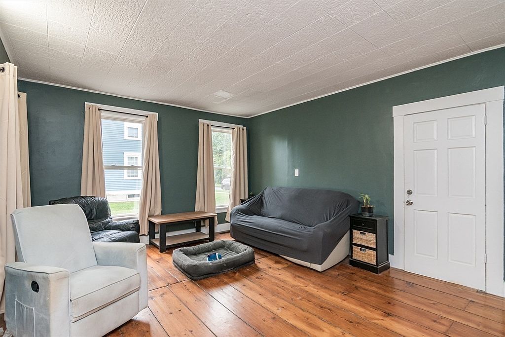 49 Pochassic St Westfield, MA 01085  | Multi Family