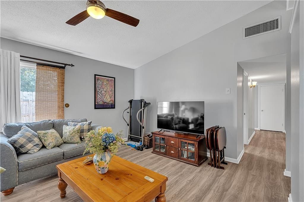 1912 Cooper Rd Terrytown, LA 70056  | Single Family