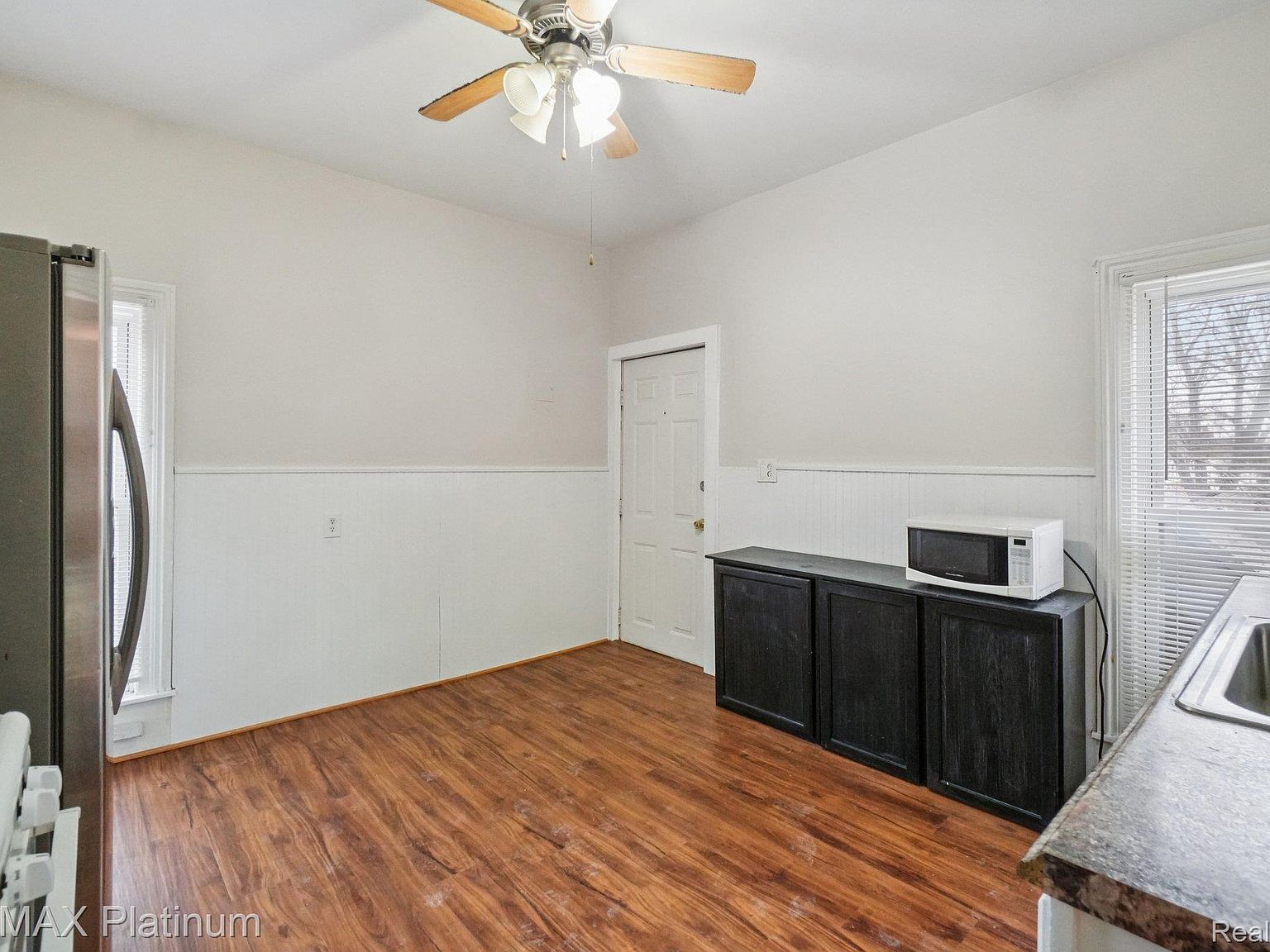 522 Fleming St Howell, MI 48843  | Multi Family