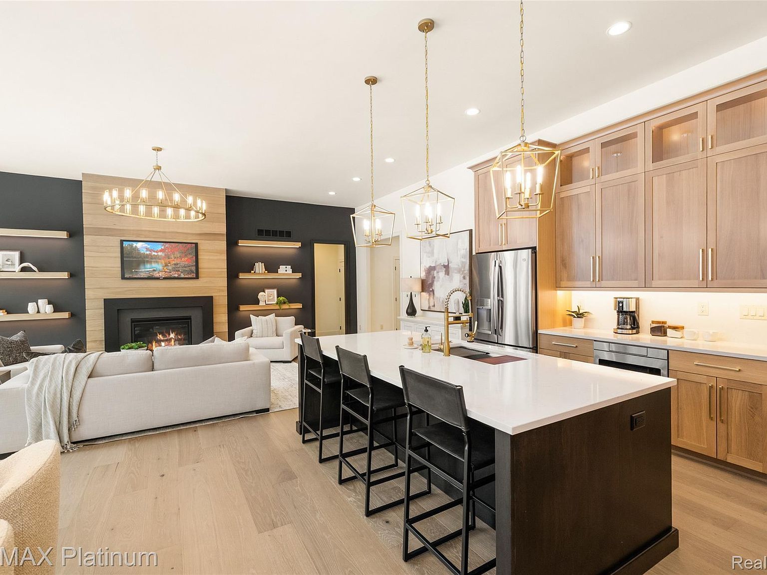 52921 Royal Park Ave Shelby Township, MI 48315  | Single Family