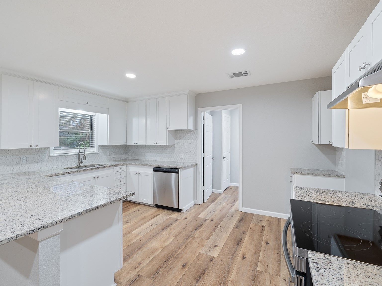 104 Joe Prince Dr Athens, TX 75751  | Single Family