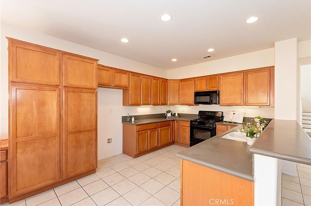 3147 Kildare St Lancaster, CA 93536  | Single Family