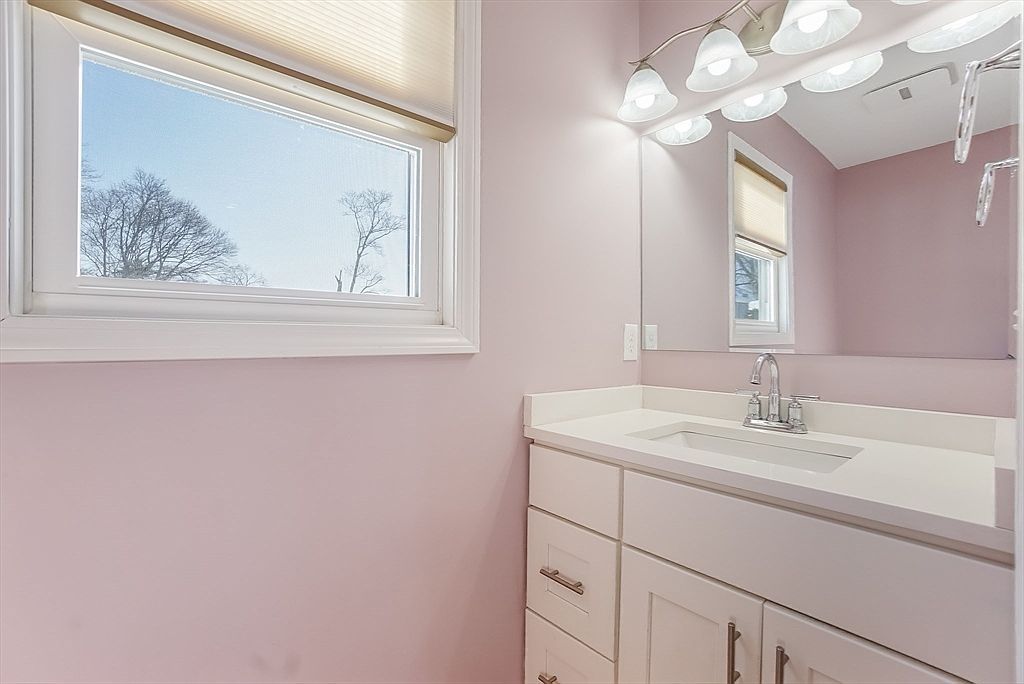 52 Savory St #52 Lynn, MA 01904 | Condominium