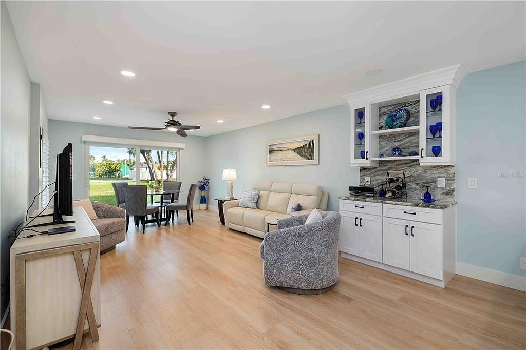 4860 Gulf Of Mexico Dr #13 Longboat Key, FL 34228 | Single Family