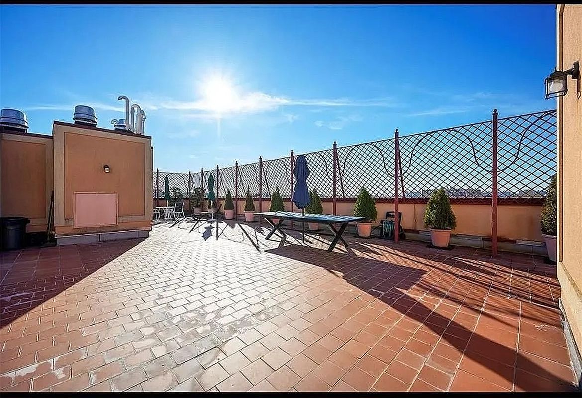 3165 Emmons Ave APT 3I Brooklyn, NY 11235  | Condominium