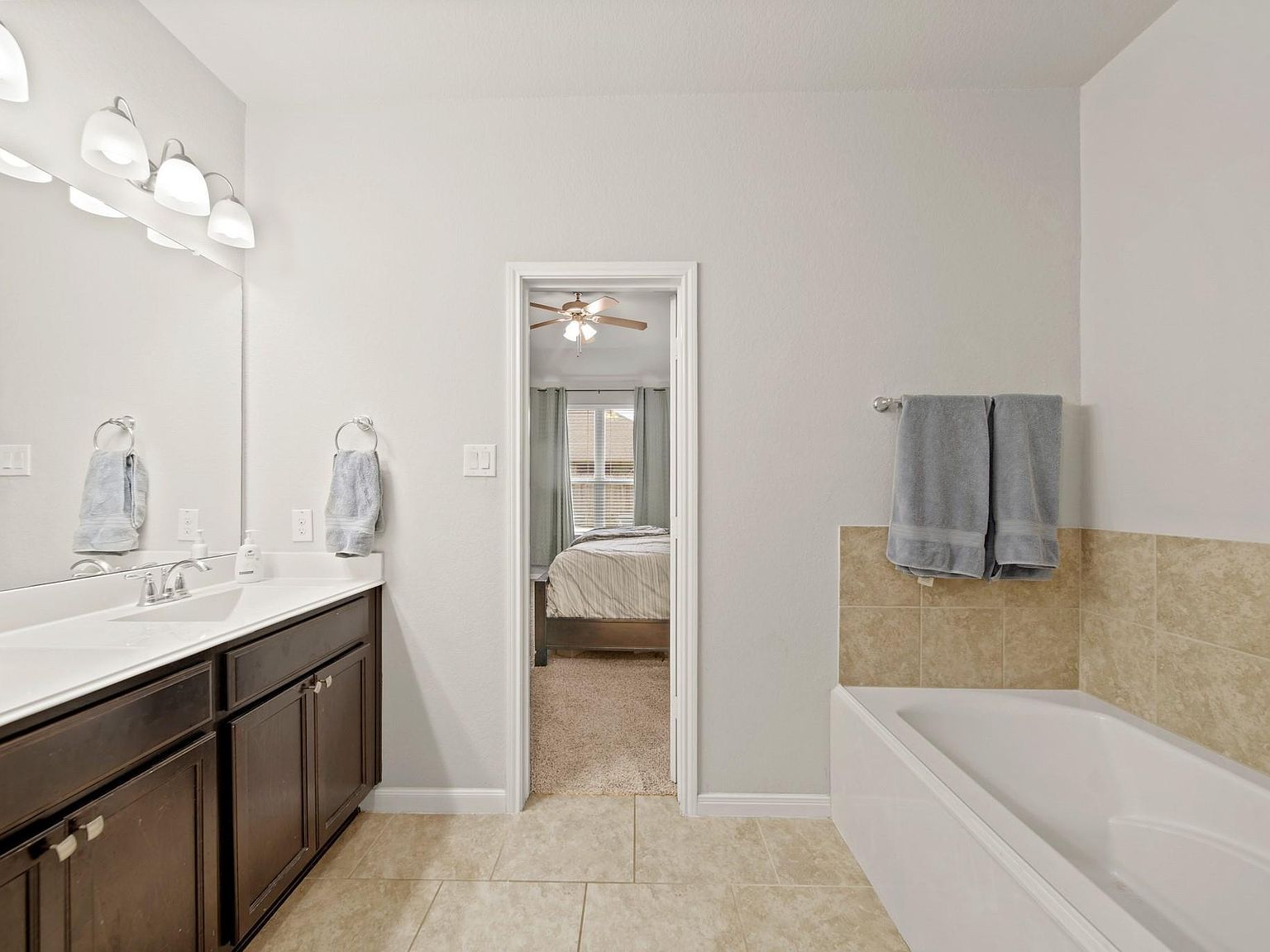 2725 Merlin Ln Pearland, TX 77581  | Single Family