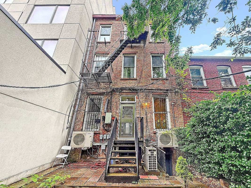 625 Franklin Ave Brooklyn, NY 11238  | Multi Family