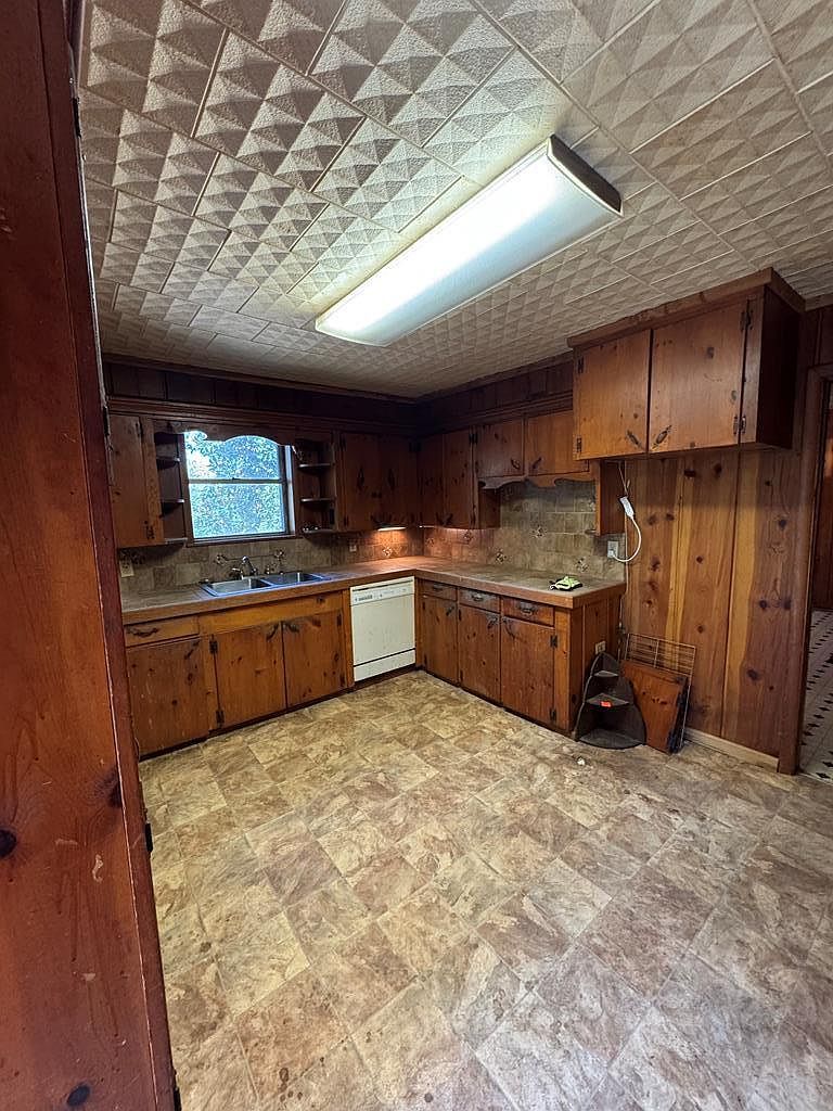 4127 State Highway 21 W #W San Augustine, TX 75972 | Single Family