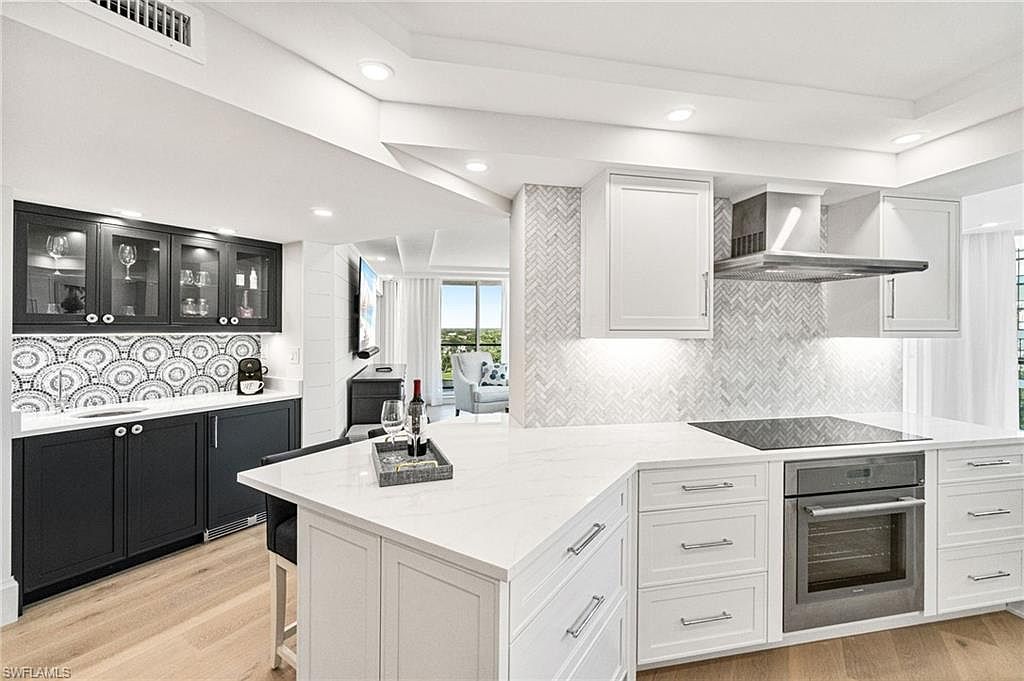 4901 Gulf Shore Blvd N APT 1503 Naples, FL 34103 | Condominium