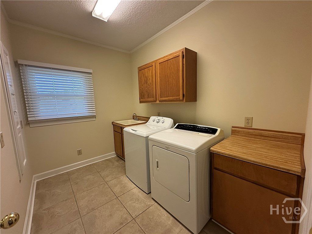 11 Morningside Dr Savannah, GA 31410 | Single Family