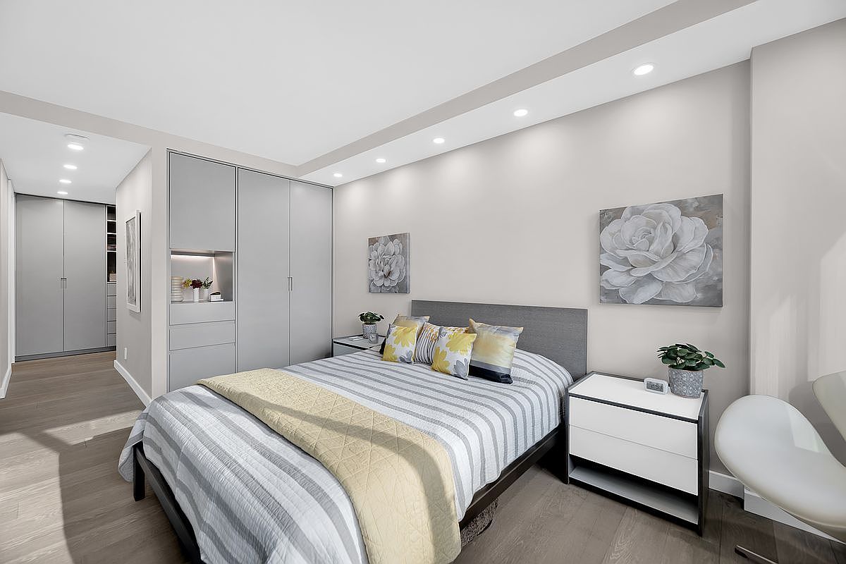 245 E 54th St #8LM New York, NY 10022  | Condominium