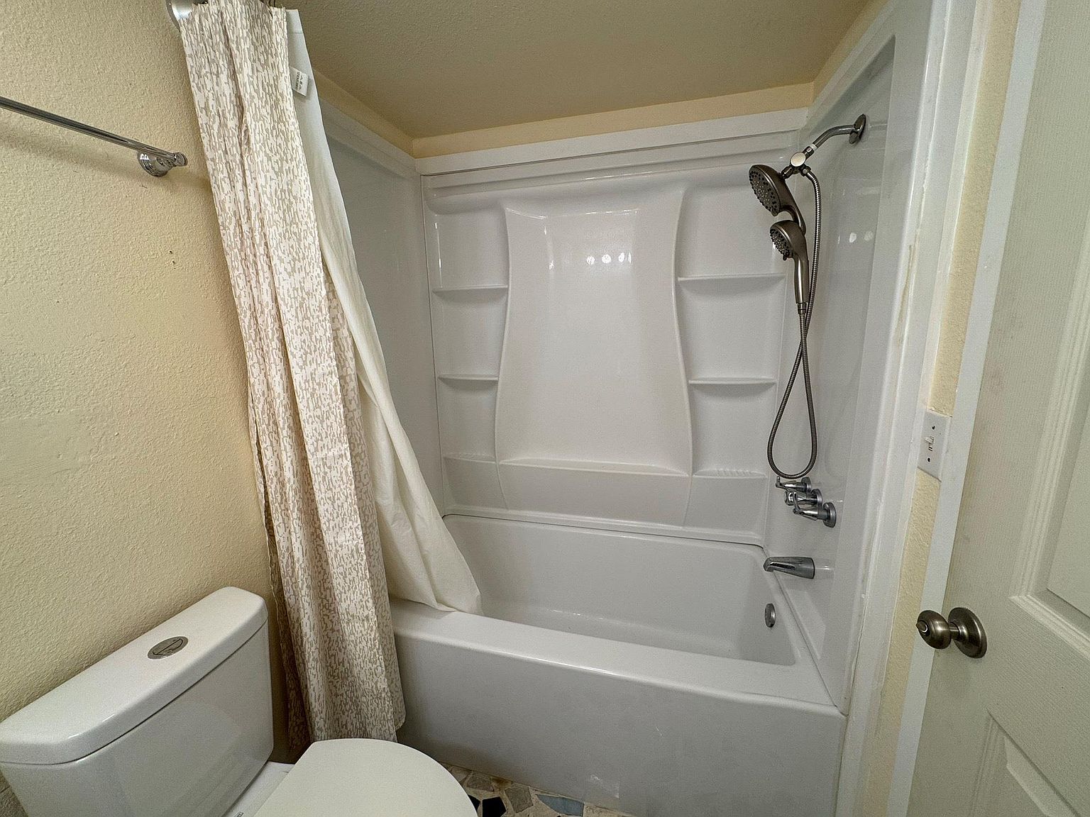 1116 6th St San Leon, TX 77539  | Single Family