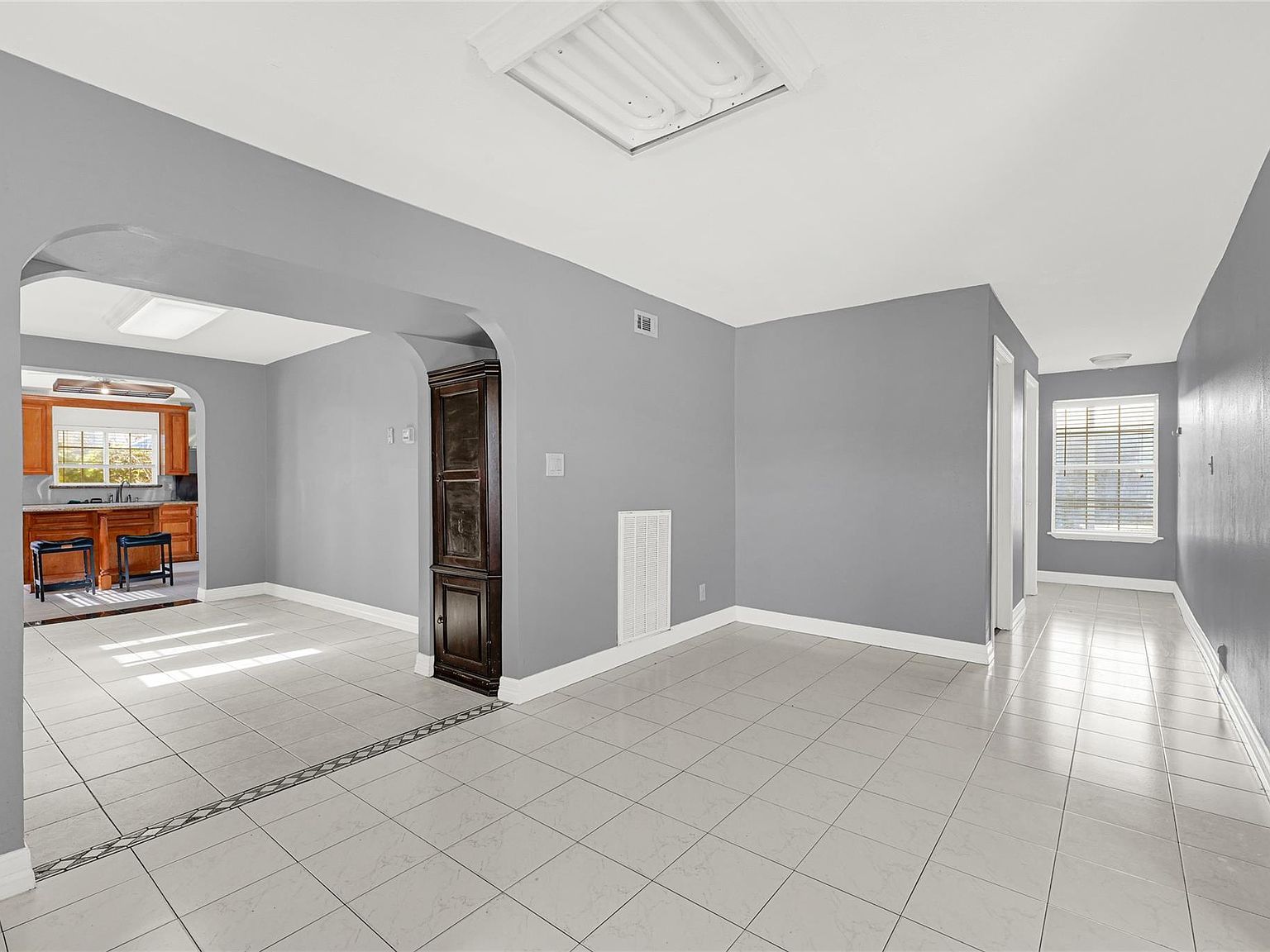 610 12th St San Leon, TX 77539 | Single Family