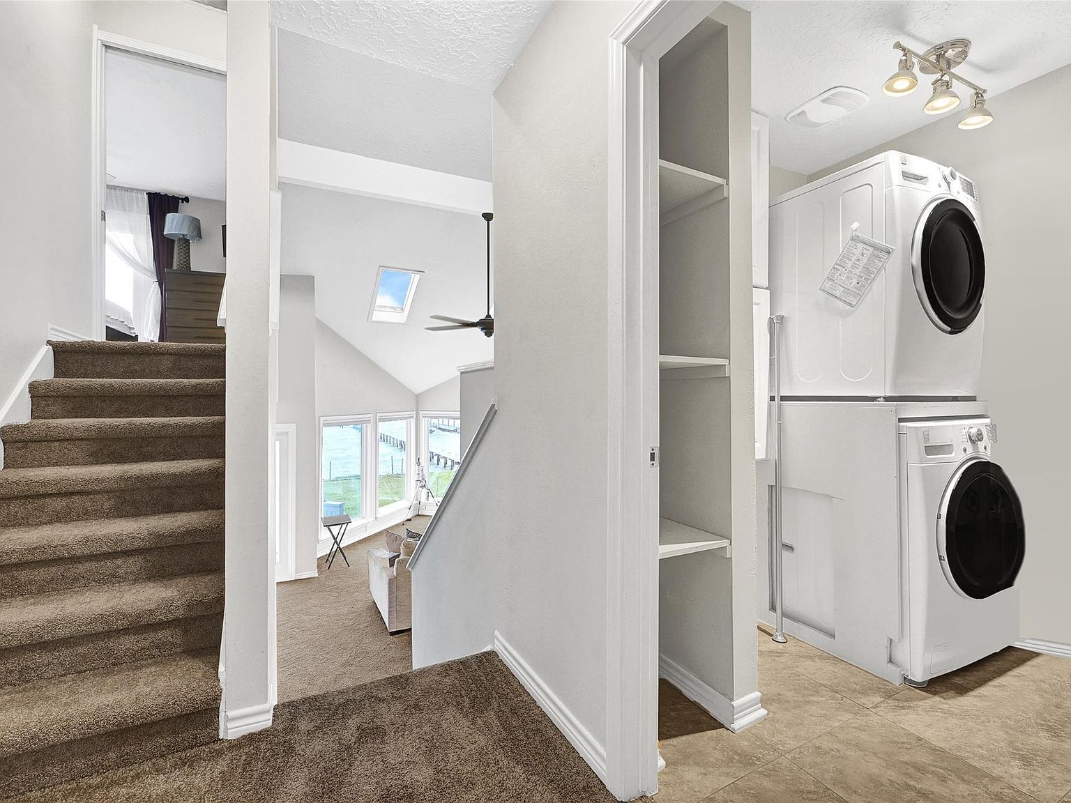 1547 John St San Leon, TX 77539  | Single Family