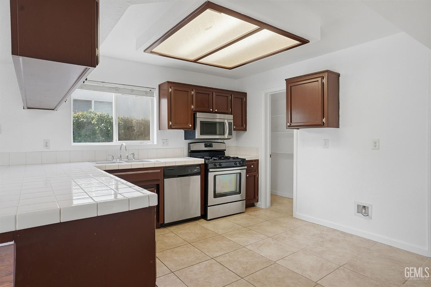 10703 Petalo Dr Bakersfield, CA 93311  | Single Family