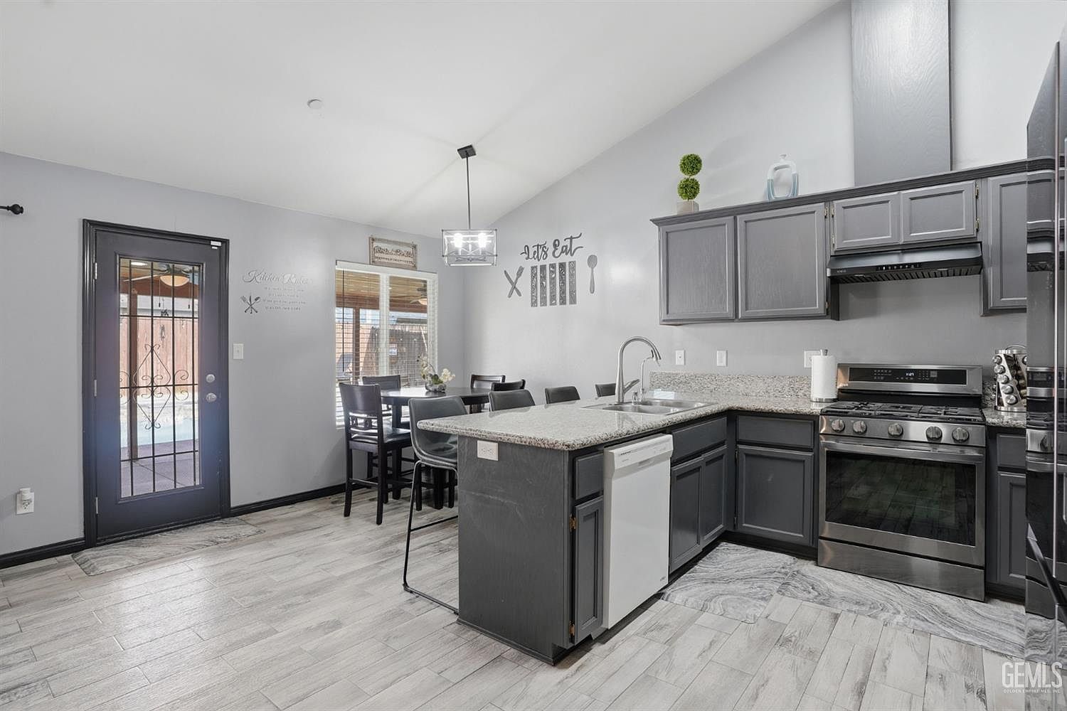 5100 Baja Dr Bakersfield, CA 93307  | Single Family