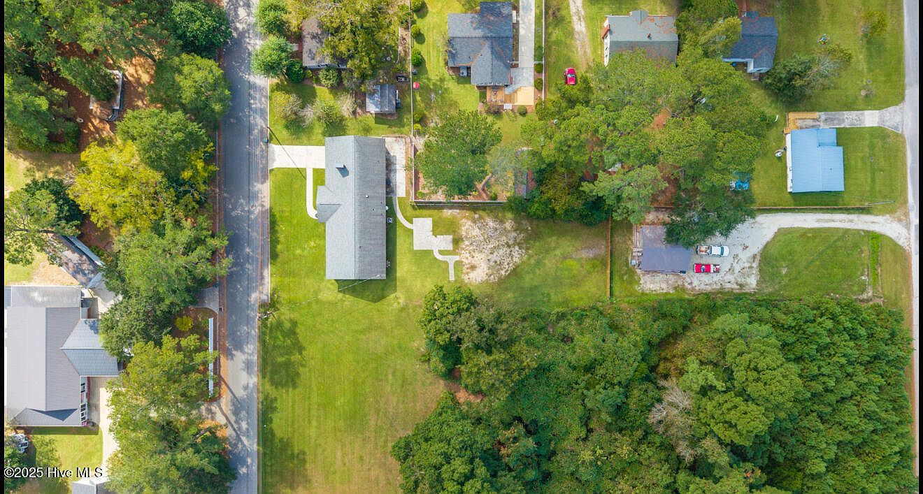 114 W Murphy St Wallace, NC 28466  | Single Family