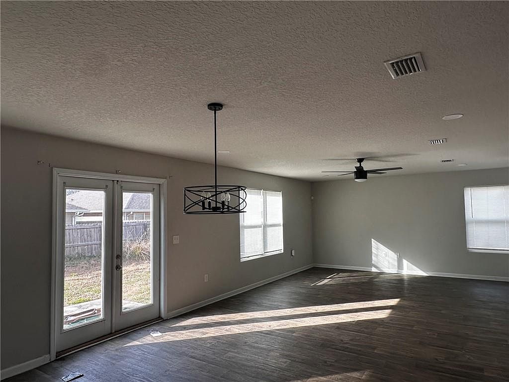 20637 Chesapeake Dr Robertsdale, AL 36567  | Single Family