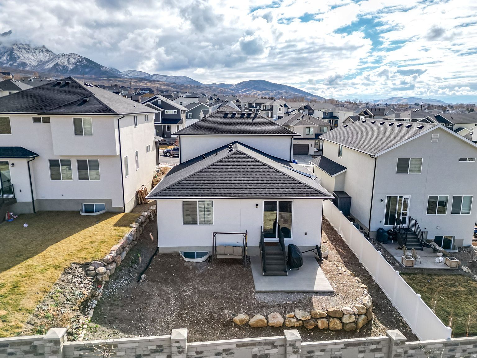 955 E 50 S Santaquin, UT 84655  | Single Family