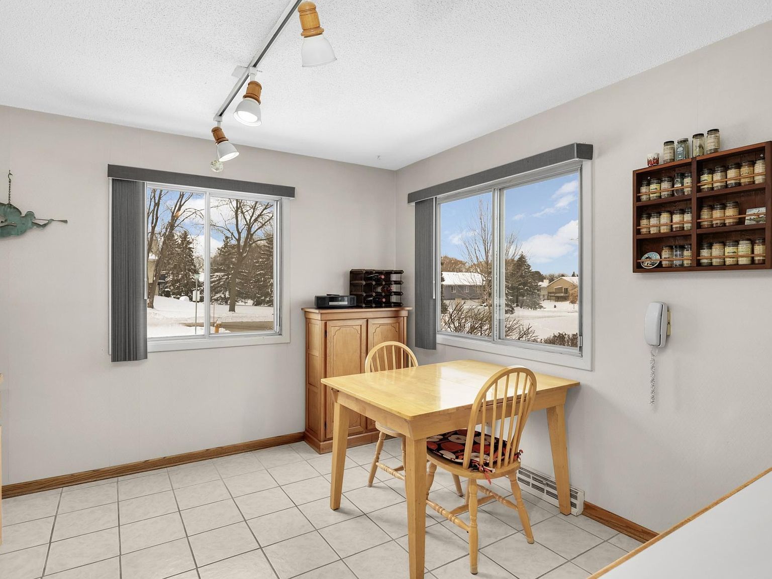 2328 Dorland Ct Maplewood, MN 55119  | New build