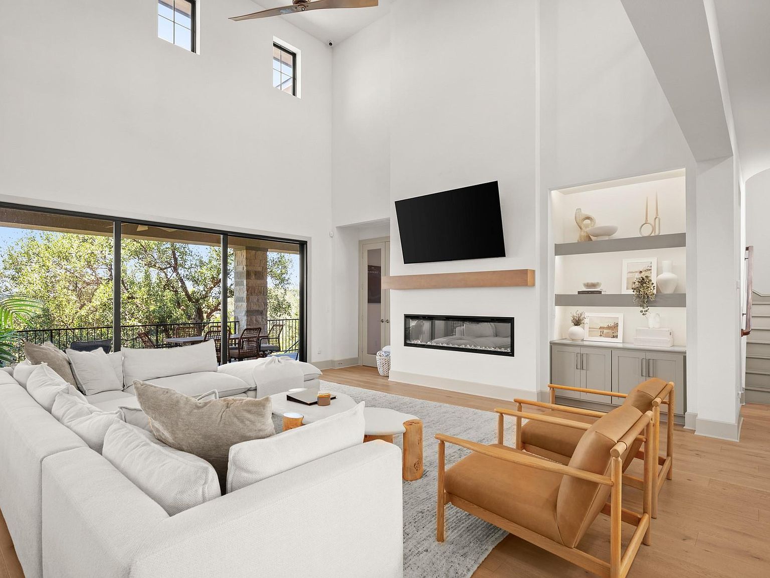 900 Bristol Creek Bnd Lakeway, TX 78738  | Single Family