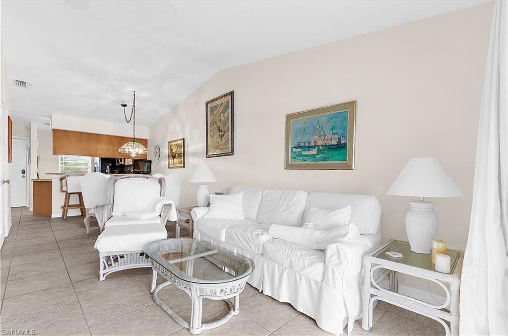 1295 Mainsail Dr UNIT 912 Naples, FL 34114  | Condominium