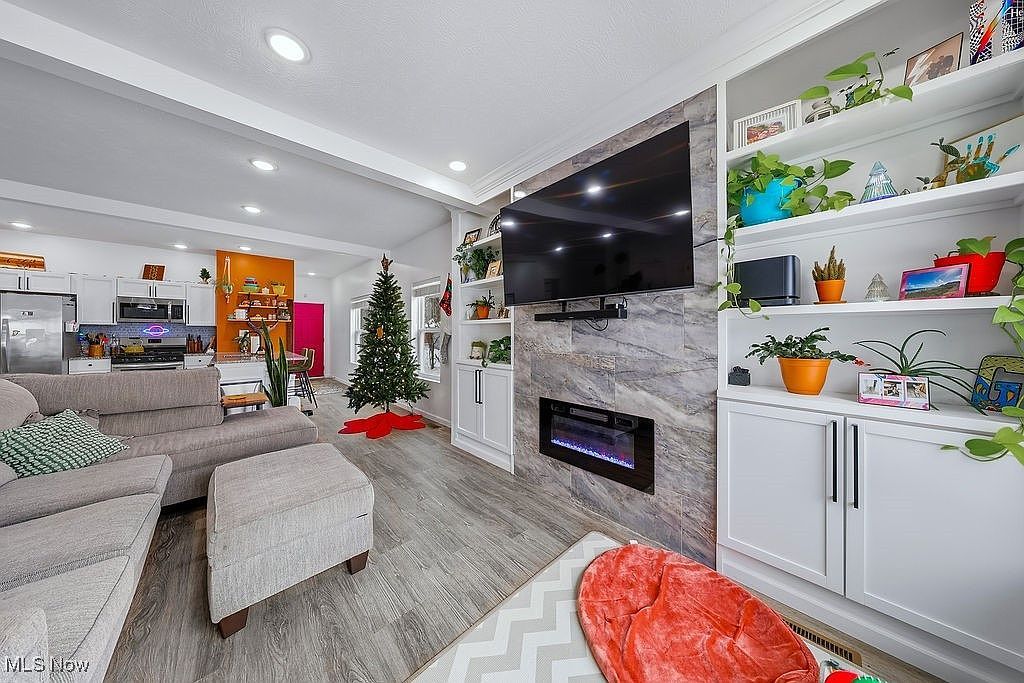 22711 Vera St Warrensville Heights, OH 44128 | Single Family